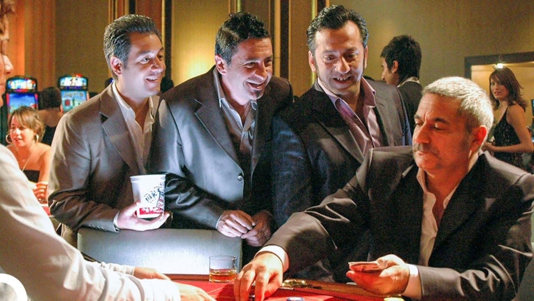 Maskeli Beşler: Kıbrıs izle