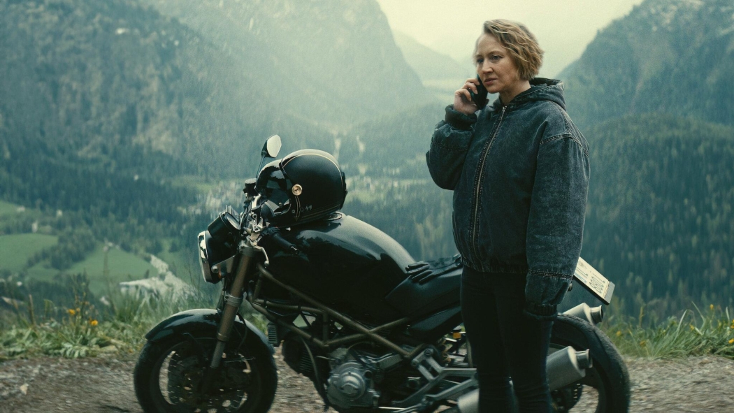 Ölüme Eş 1. Sezon 3. Bölüm izle